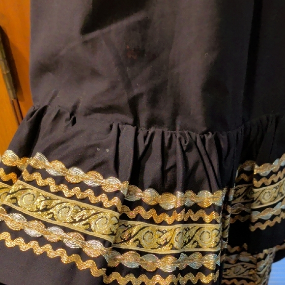 Chic Black and Gold Midi Dress - Picture 4 of 7